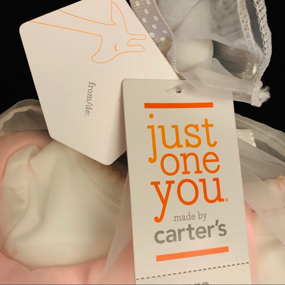 Carters “Pre Set”” Sleeper, Bib & Cap - Picture 5 of 5